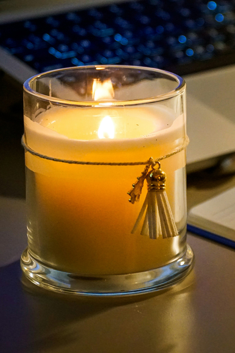 12 Scented Candle