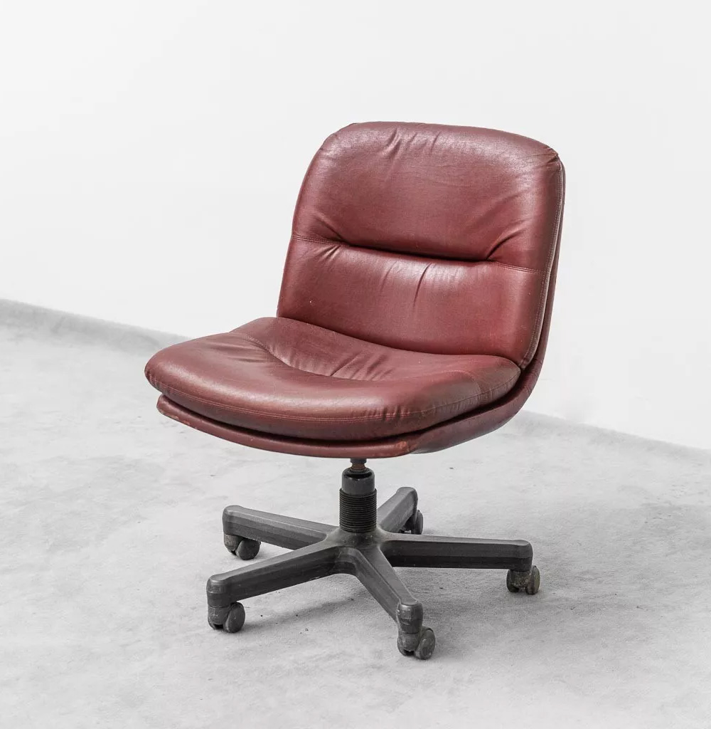5 Bordeaux Leather Office Chair 1970s Vintage Design